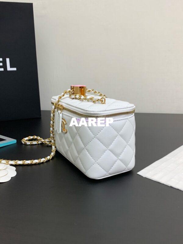Replica Chanel Clutch with Chain Shiny Lambskin AP3940 White  (limited edition) 6