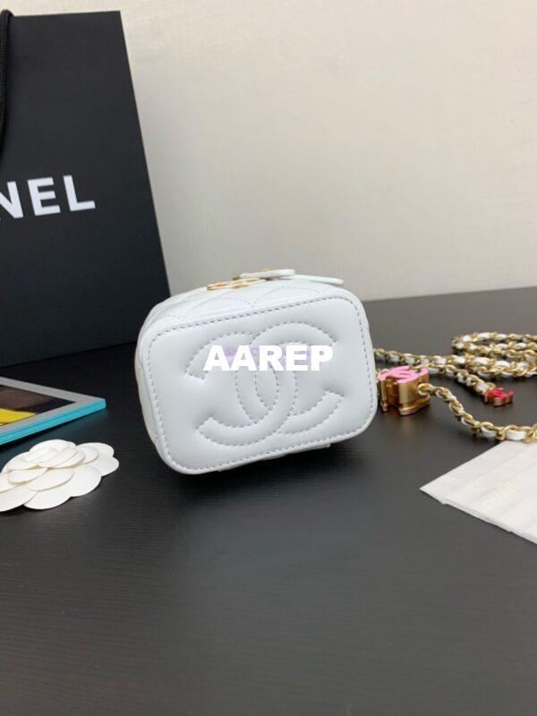 Replica Chanel Clutch with Chain Shiny Lambskin AP3941 White  (limited edition) 3