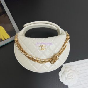 Replica Chanel Shiny Crumpled Calfskin Pouch AP4058 White