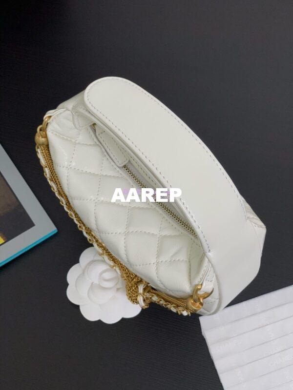 Replica Chanel Shiny Crumpled Calfskin Pouch AP4058 White 4