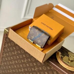 LV M25732 Louis Vuitton Travels With Grace Coddington Pawket Purse