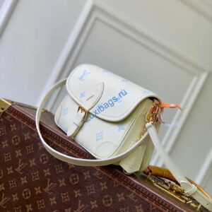 LV M28054 Louis Vuitton Diane Handbag Milky White/Blue