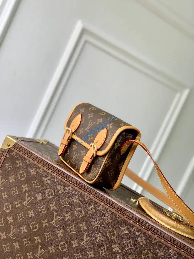 Louis Vuitton Satchel Wearable Wallet LV M26805 Monogram