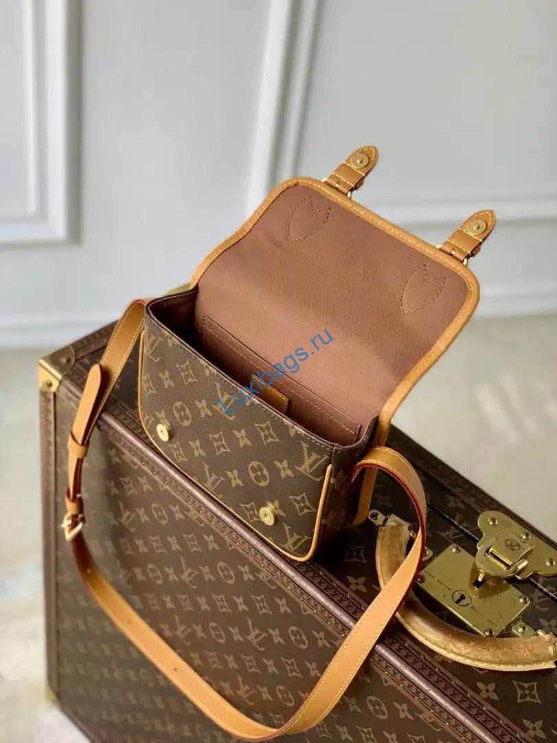 Louis Vuitton Satchel Wearable Wallet LV M26805 Monogram - Image 8