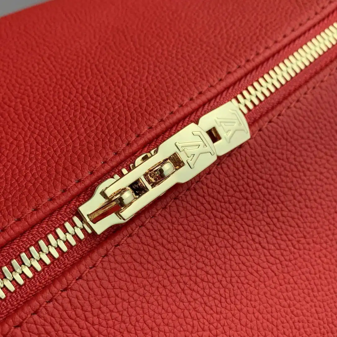 LV M26905 Louis Vuitton Express PM Handbag Red - Image 6