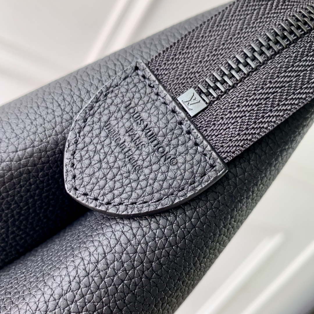 LV M25943 Louis Vuitton Duo Pouch Bag Black - Image 5