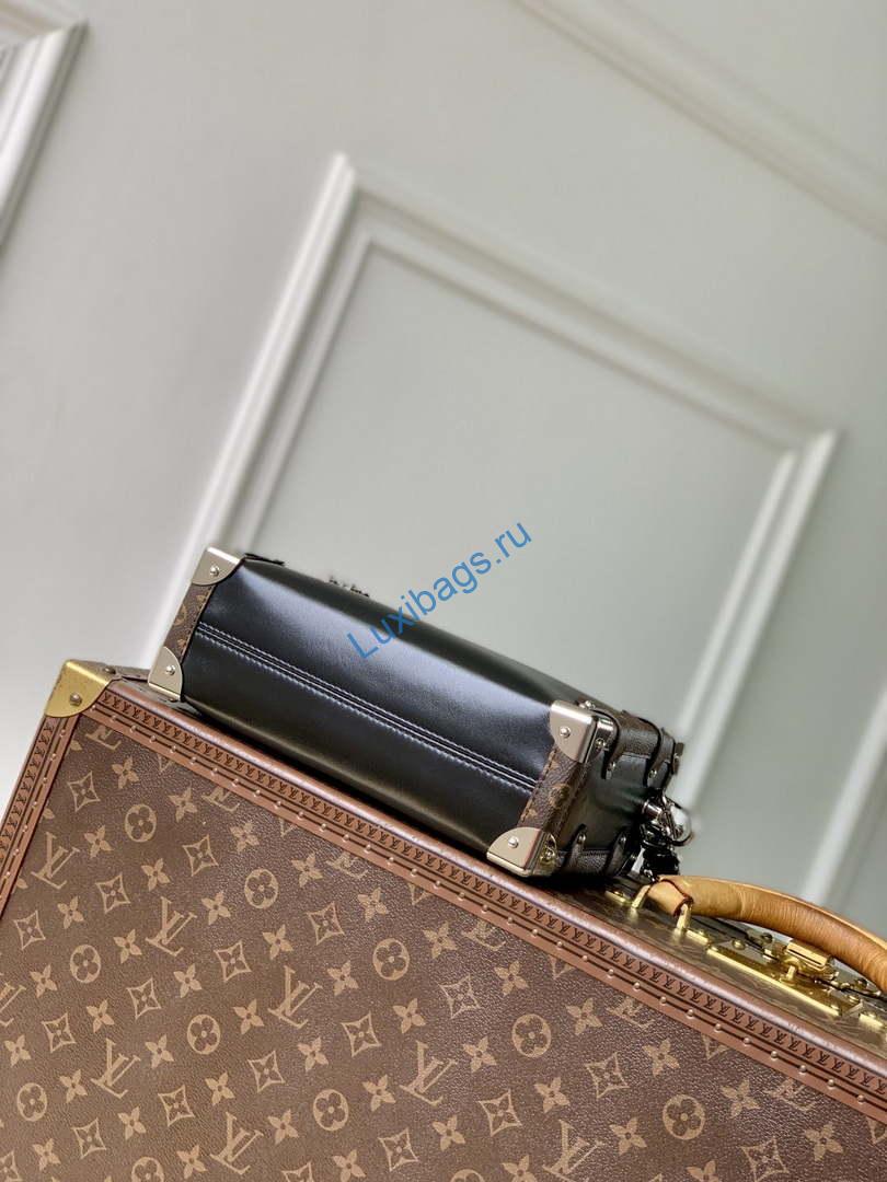 LV M15195 Louis Vuitton Side Trunk Vibe MM Bag Black - Image 3