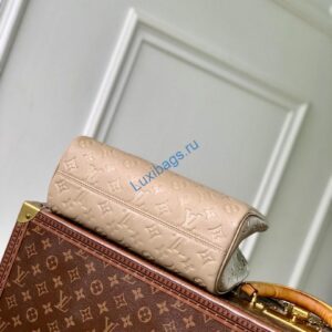 LV M15231 Louis Vuitton Avenue PM Bag Apricot