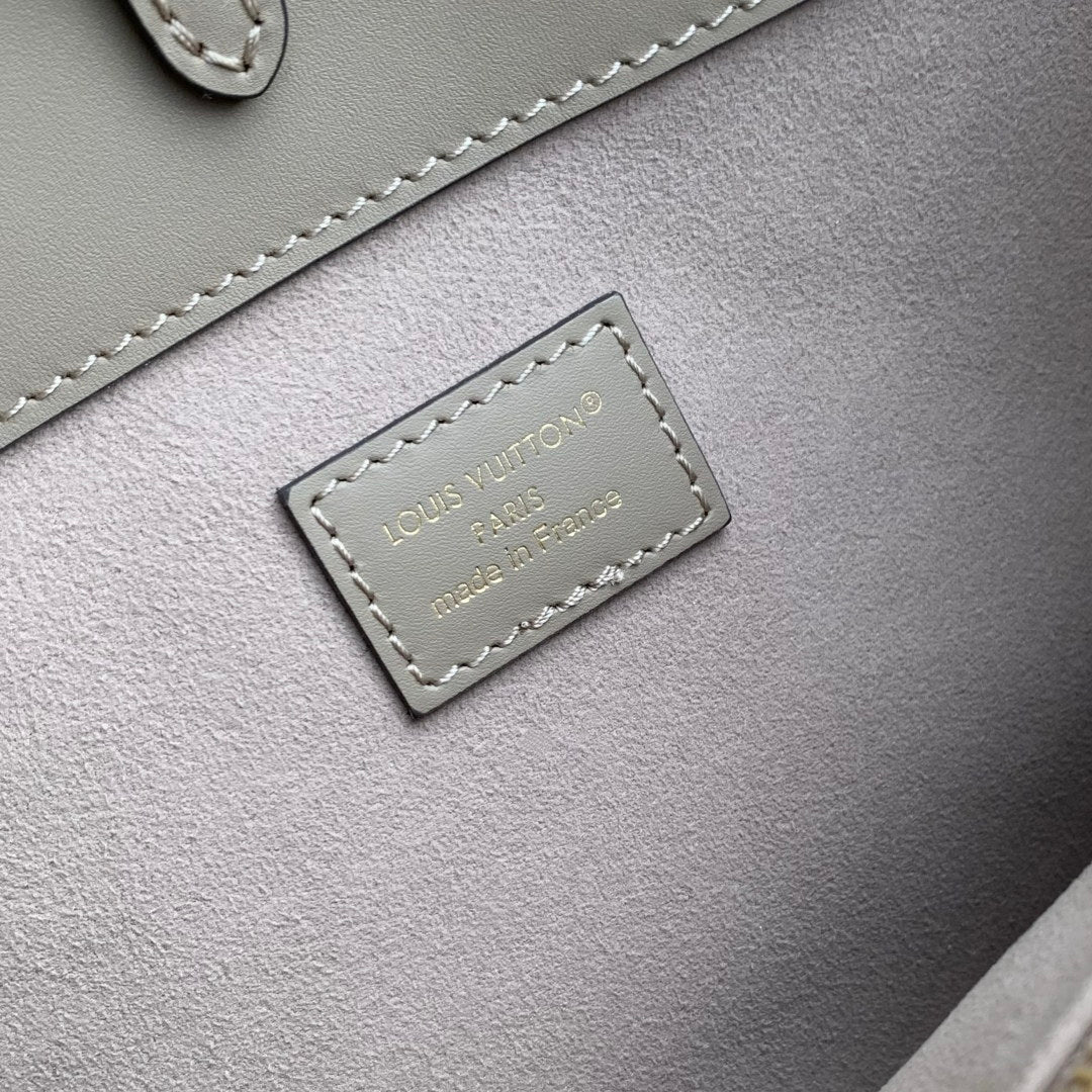 LV M15231 Louis Vuitton Avenue PM Bag Apricot - Image 7