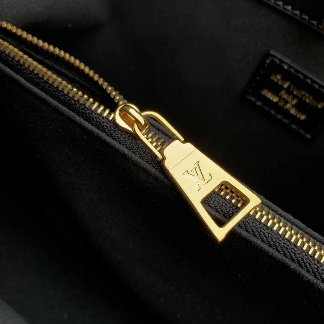 LV M25577 Louis Vuitton Avenue PM Bag Black - Image 6