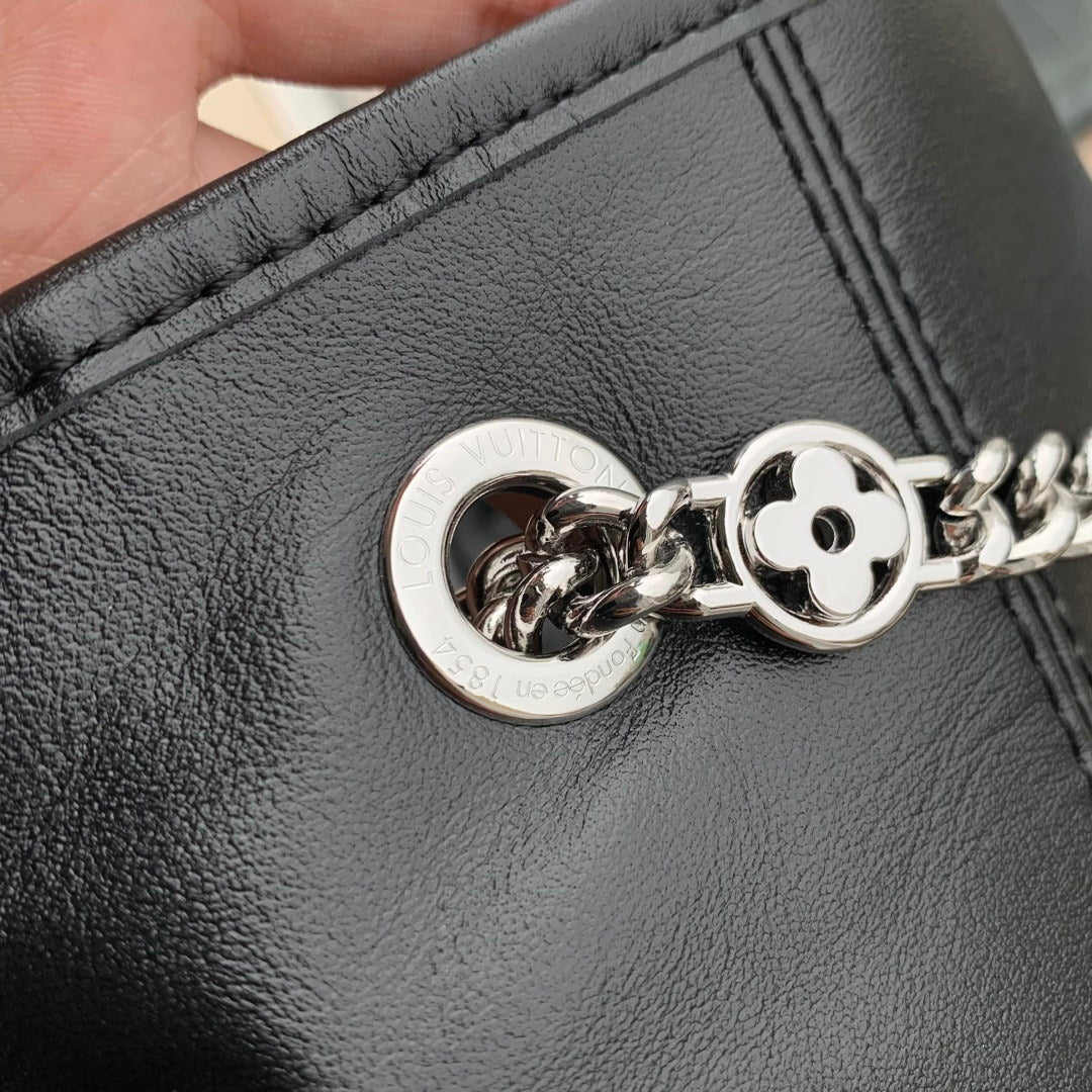 LV M25545 Louis Vuitton Off Duty Vibe MM Bag Black - Image 4