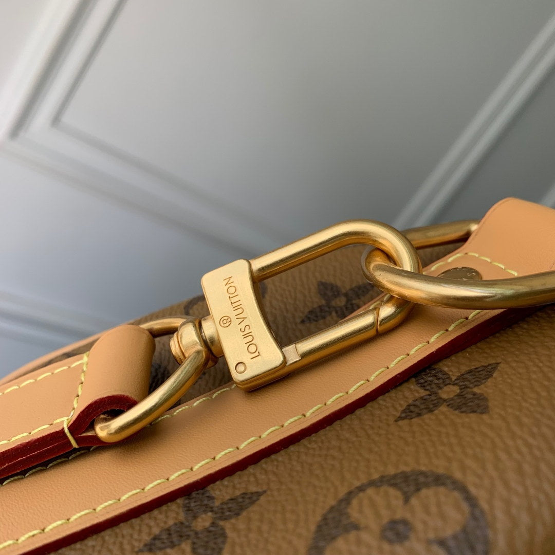 LV M15428 Louis Vuitton Keepall Bandoulière 25 Bag Brown - Image 5