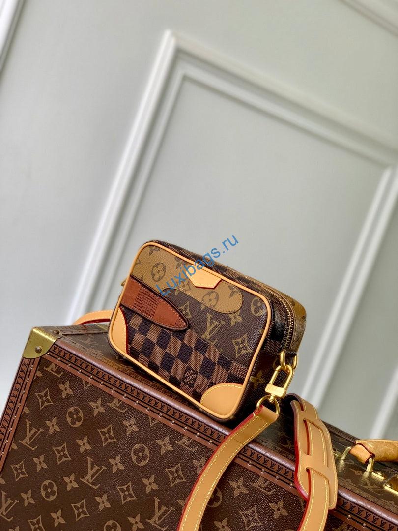 LV M26020 Louis Vuitton Trocadéro Wearable Wallet Brown