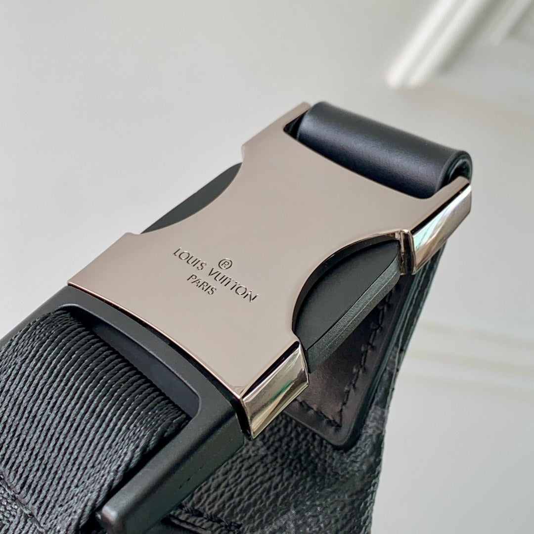 LV M25924 Louis Vuitton Discovery Bumbag Bamboo Green - Image 5