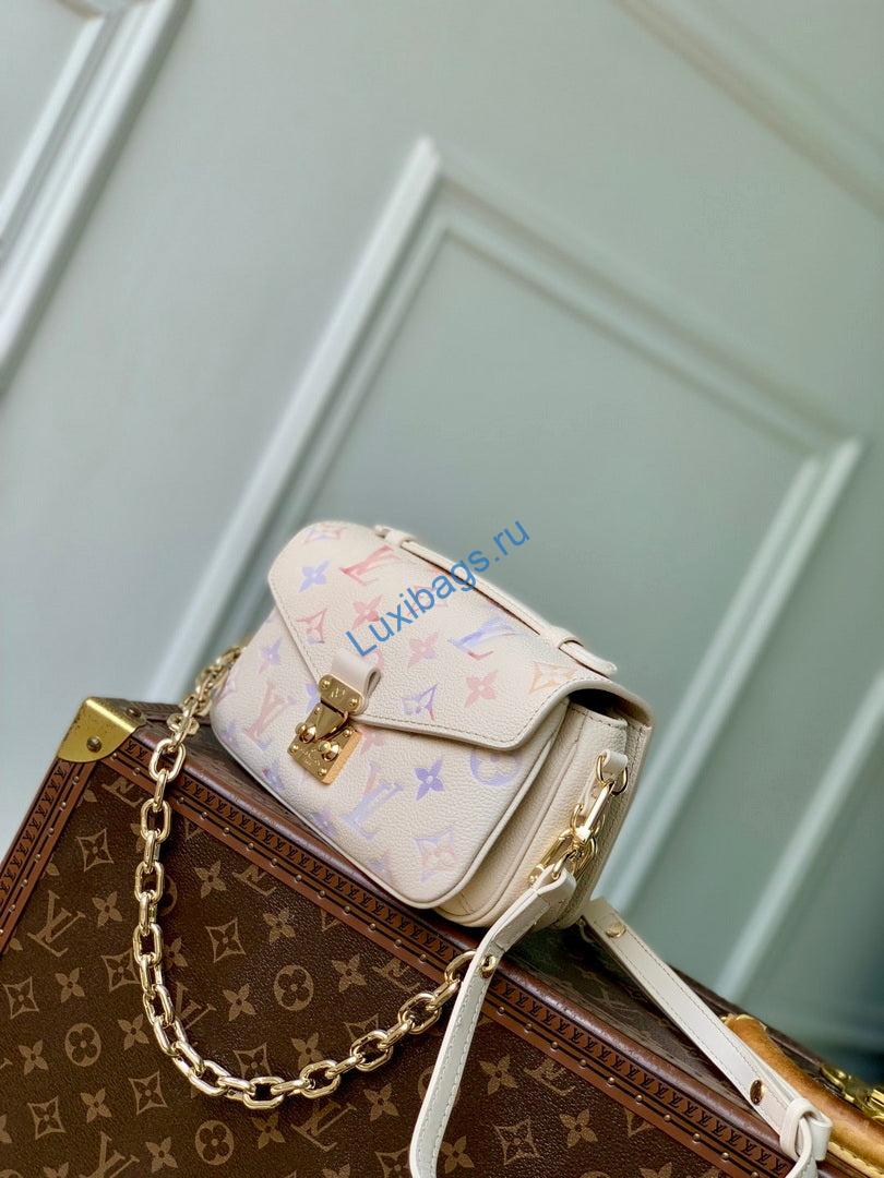 LV M25682 Louis Vuitton Pochette Métis East West Dream Cream