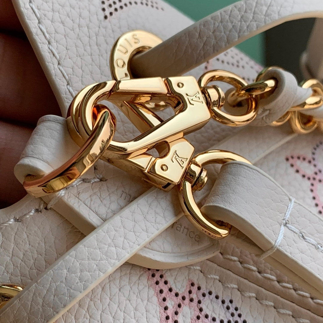 LV M15114 Louis Vuitton Bella Handbag Dream Cream - Image 4