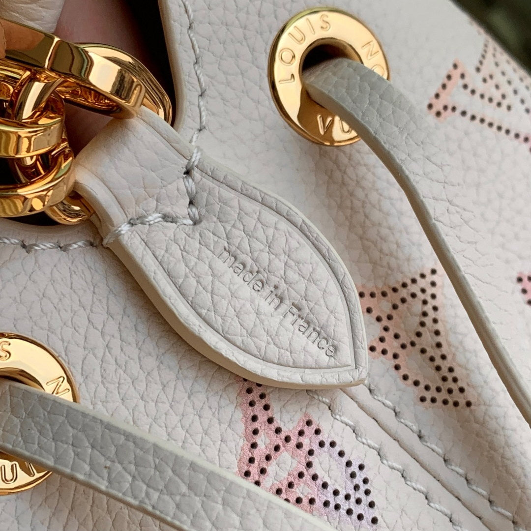 LV M15114 Louis Vuitton Bella Handbag Dream Cream - Image 7