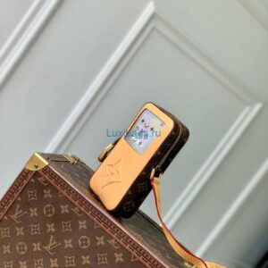 LV M14063 Louis Vuitton Music Player Wearable Wallet