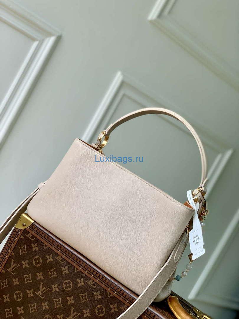 LV M12929 Louis Vuitton Capucines MM Souple Bag Greige - Image 2