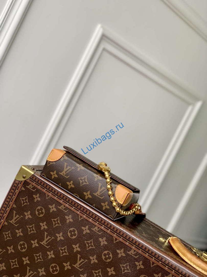 LV M14738 Louis Vuitton Steamer Wearable Wallet - Image 3