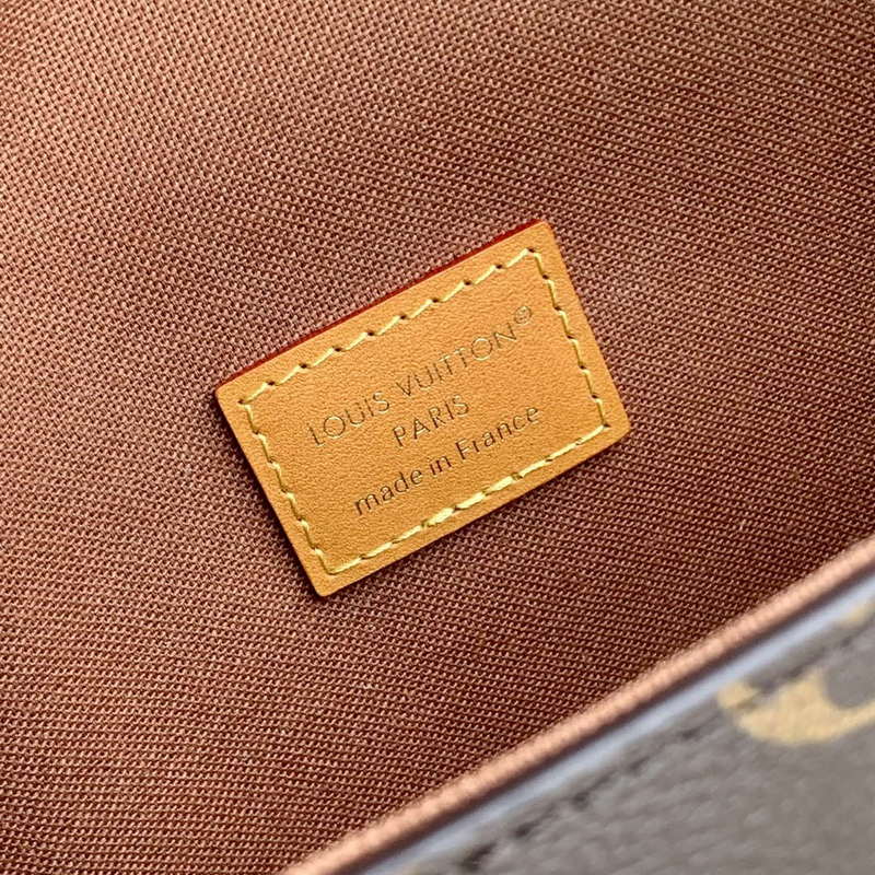 LV M14738 Louis Vuitton Steamer Wearable Wallet - Image 7