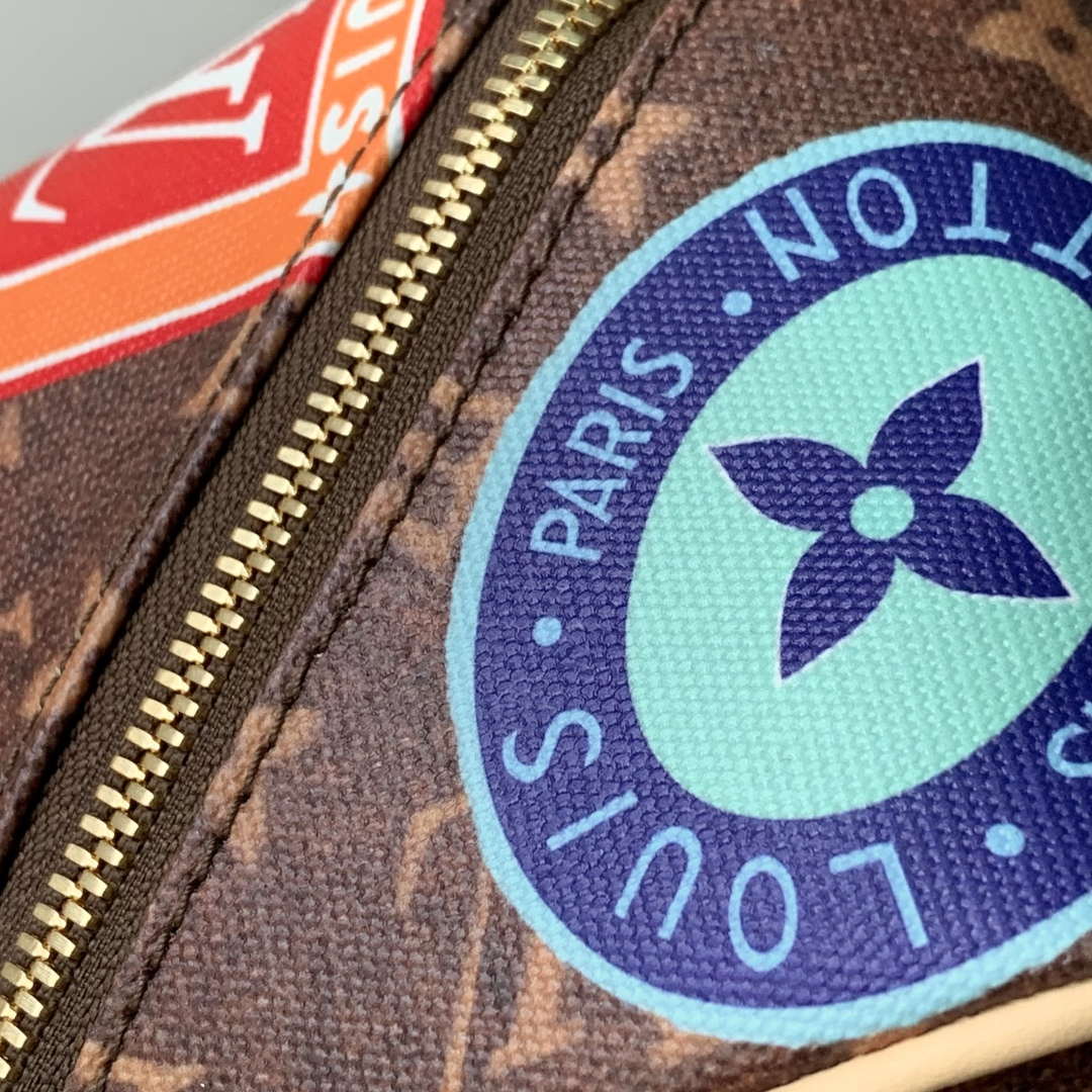 LV M14744 Louis Vuitton Toiletry Bag 2 Compartments Monogram - Image 6