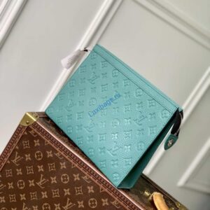 LV M13666 Louis Vuitton Pochette Voyage MM Bag New Green