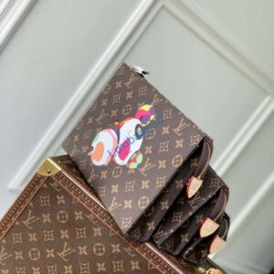 LV M13762 Louis Vuitton LV X TM Trio Toiletry Pouch Monogram