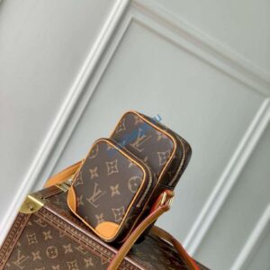 LV M14024 Louis Vuitton Amazone Cross-body Bag Monogram