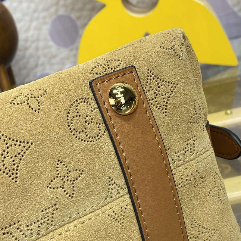 LV M11843 Louis Vuitton CarryAll PM Suede Leather Bag Beige - Image 13