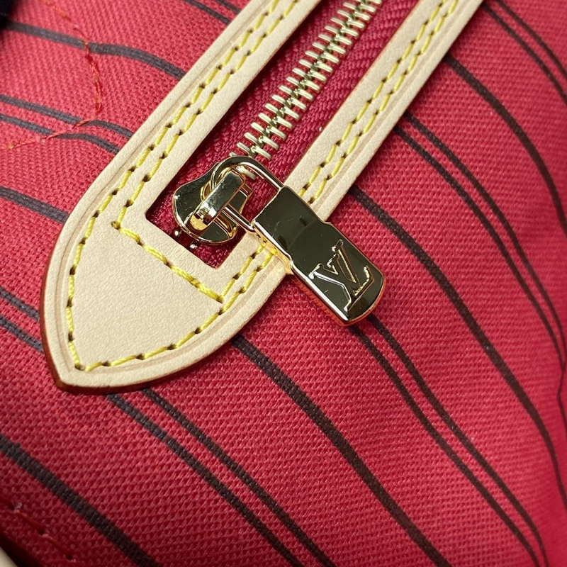 LV M12096 Louis Vuitton Reversible Neverfull Inside Out MM Handbag Red - Image 14