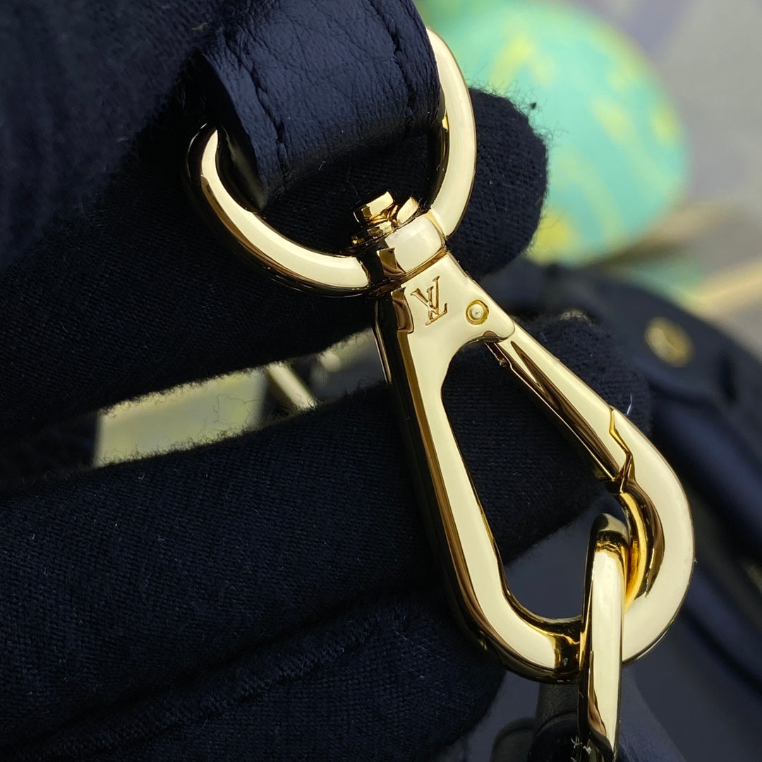 LV M22914 Louis Vuitton Lock It MM Bag Black - Image 9