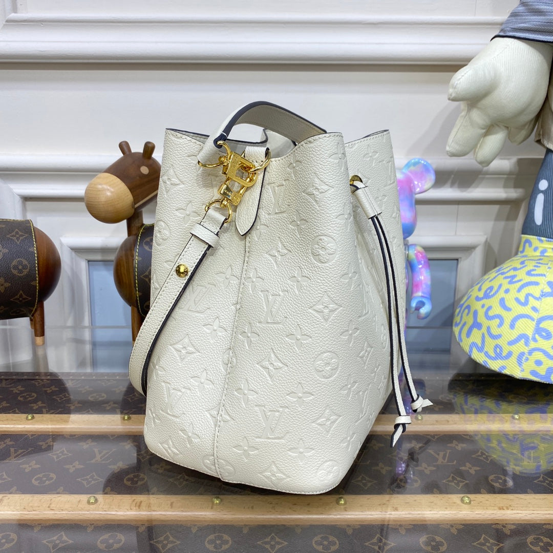 LV M46526 Louis Vuitton NéoNoé MM Bucket Bag Crème Beige - Image 5