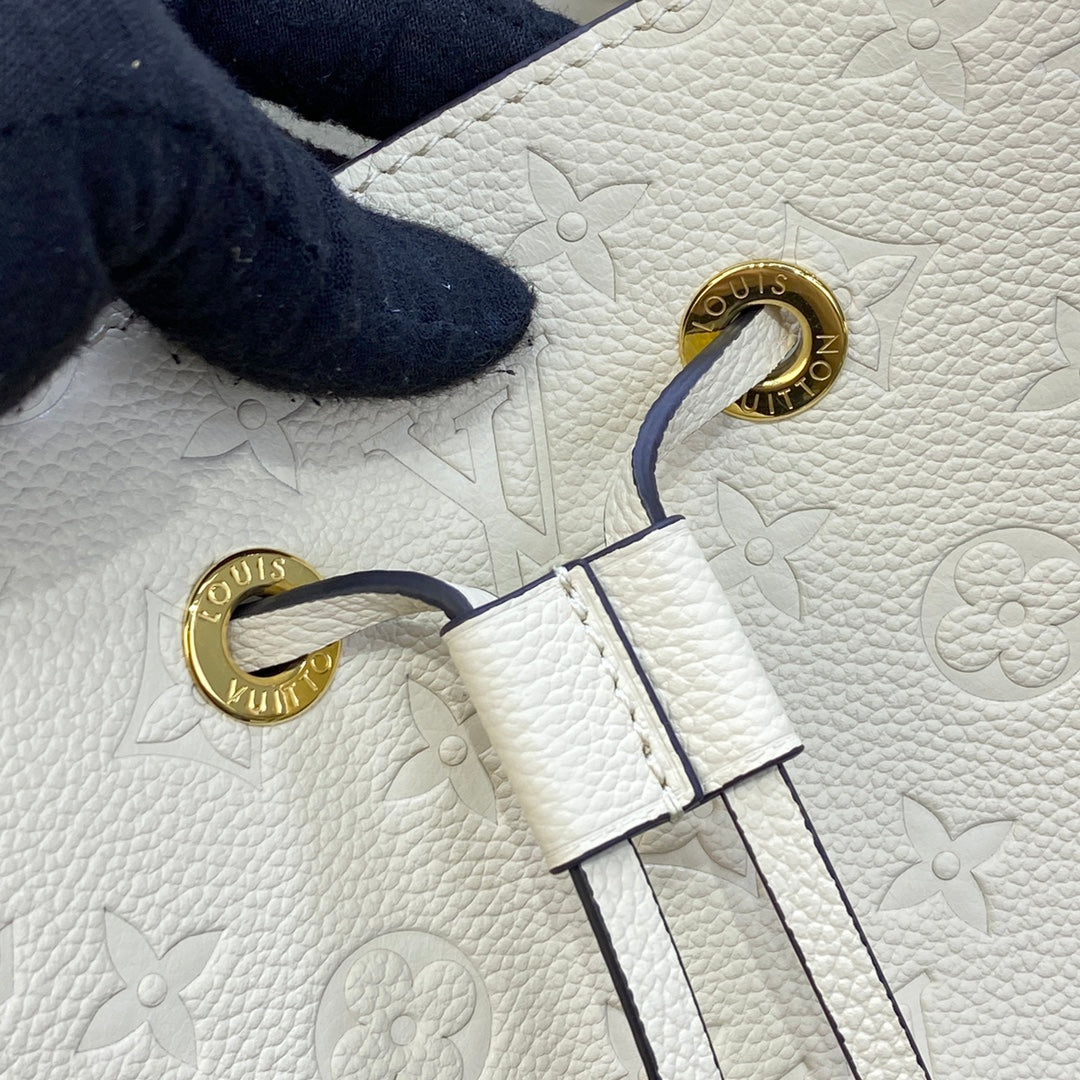 LV M46526 Louis Vuitton NéoNoé MM Bucket Bag Crème Beige - Image 9