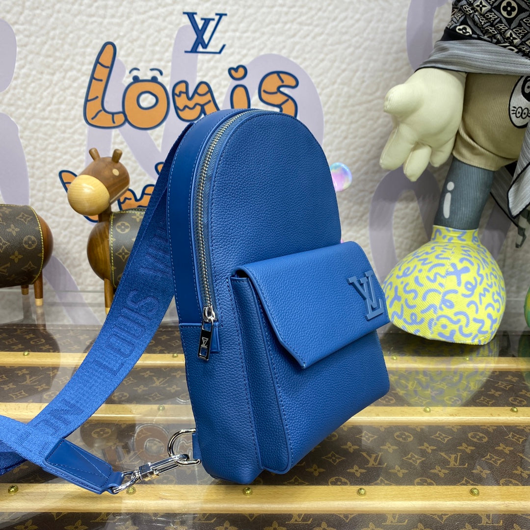 LV M23765 Louis Vuitton Pilot Slingbag Dark Blue - Image 2
