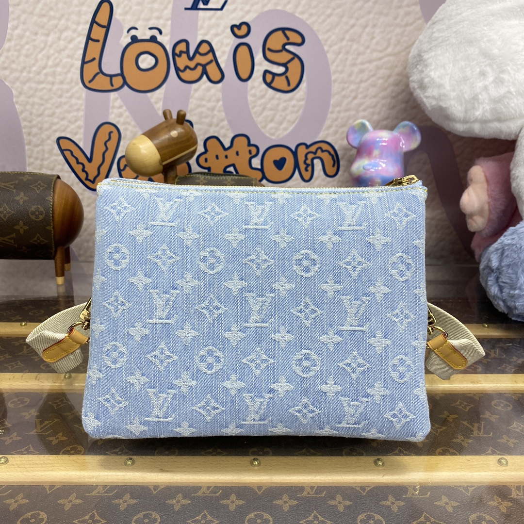 LV M24564 Louis Vuitton Coussin PM Handbag Lambskin Light Blue - Image 2