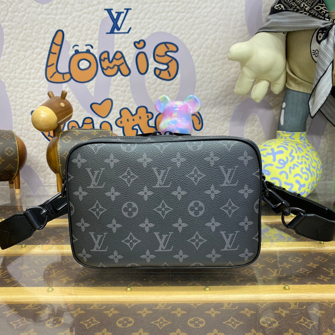 LV M46795 Louis Vuitton Steamer Messenger Bag Monogram Eclipse Coated Canvas - Image 3
