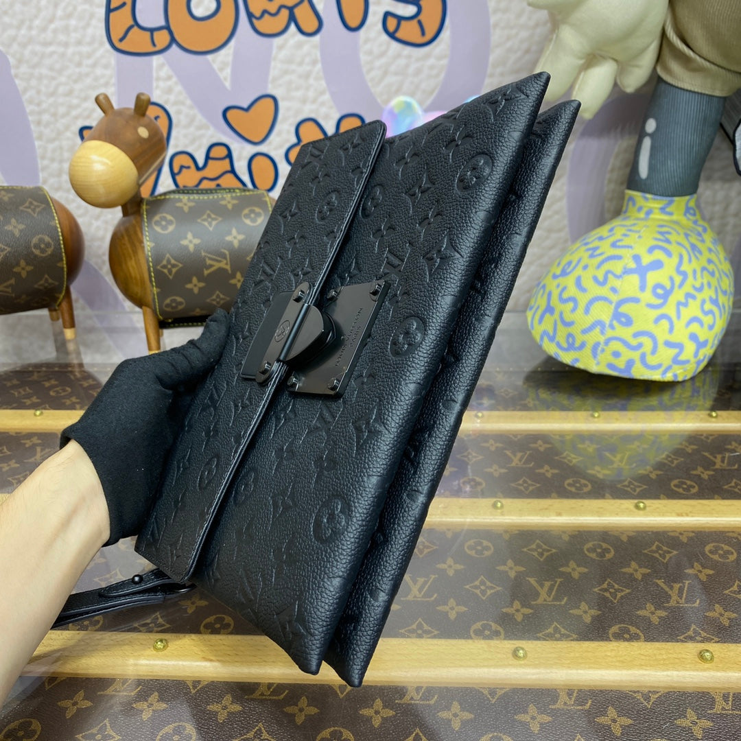 LV M82598 Louis Vuitton S-Lock Pochette Monogram Empreinte Leather Black - Image 4