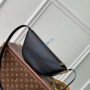 LV M11429 Louis Vuitton Low Key Bumbag Cognac Black