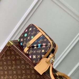 LV M24820 Louis Vuitton Envelope Messenger Cross-body Bag Chocolate