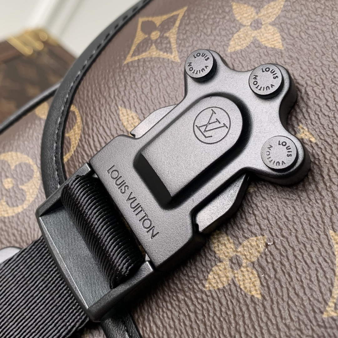 LV M46972 Louis Vuitton LV Trail Messenger Bag - Image 5