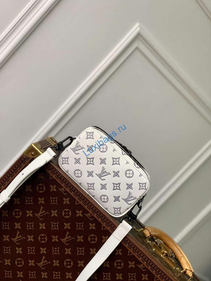 LV M83383 Louis Vuitton Alpha Wearable Wallet White/Navy - Image 2