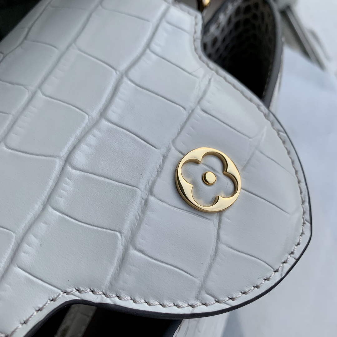 LV M48865 Louis Vuitton Capucines BB Handbag Himalayas - Image 8