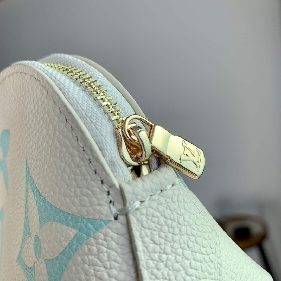 LV M45951 Louis Vuitton Pochette Cosmetique PM Matcha Green - Image 5