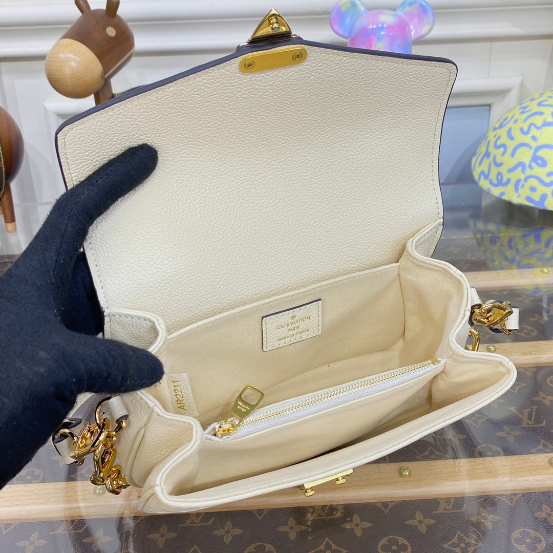 LV M22942 Louis Vuitton Pochette Métis East West Bag Monogram Empreinte Leather Crème Beige - Image 5