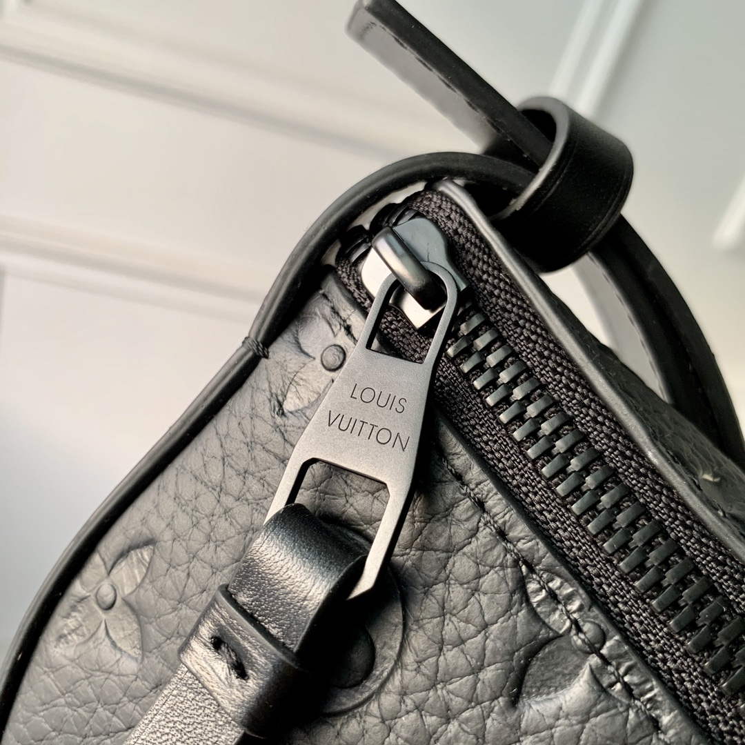 LV M23835 Louis Vuitton LV Moon Crossbody Black - Image 5