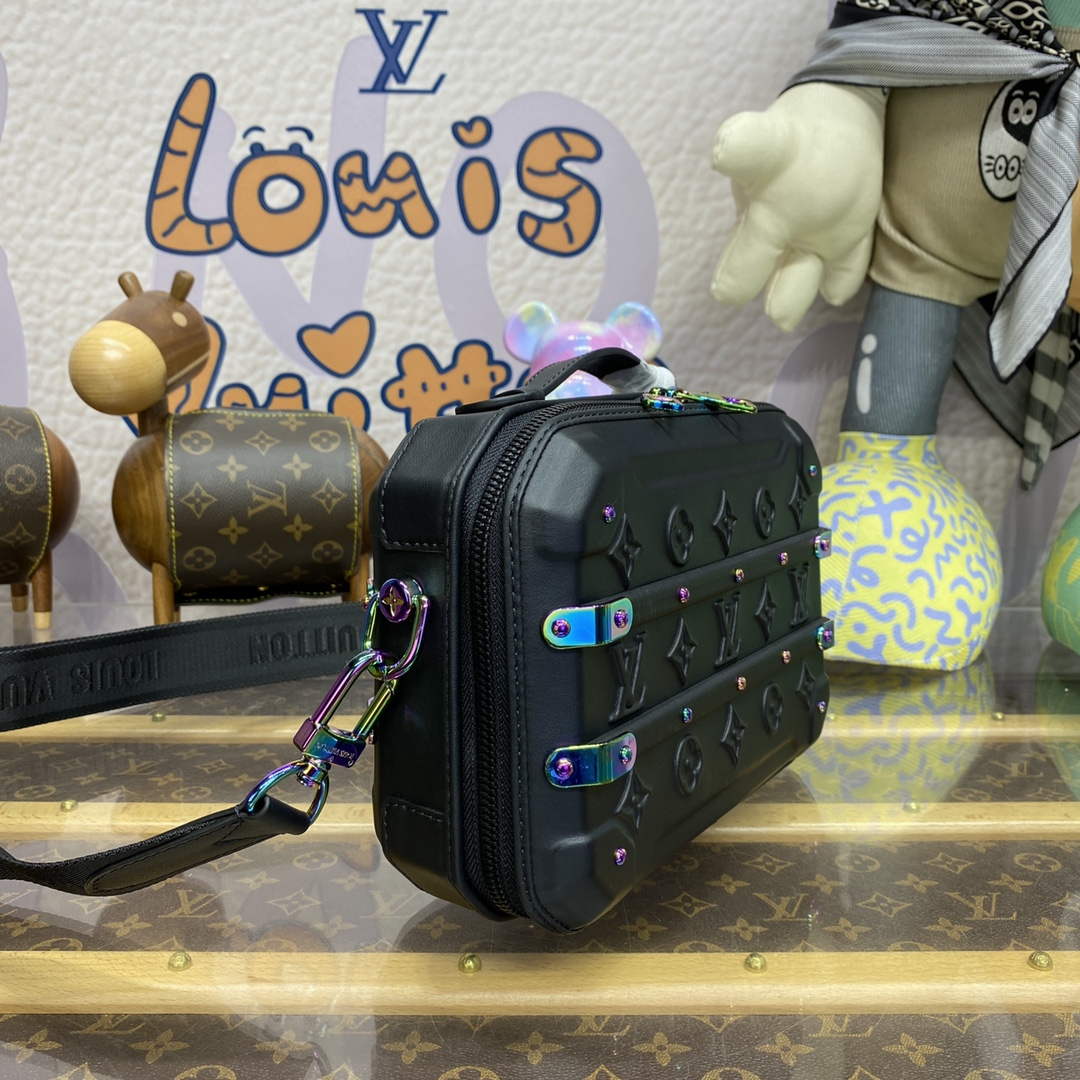 LV M21935 Louis Vuitton Future Trunk Bag Black - Image 3