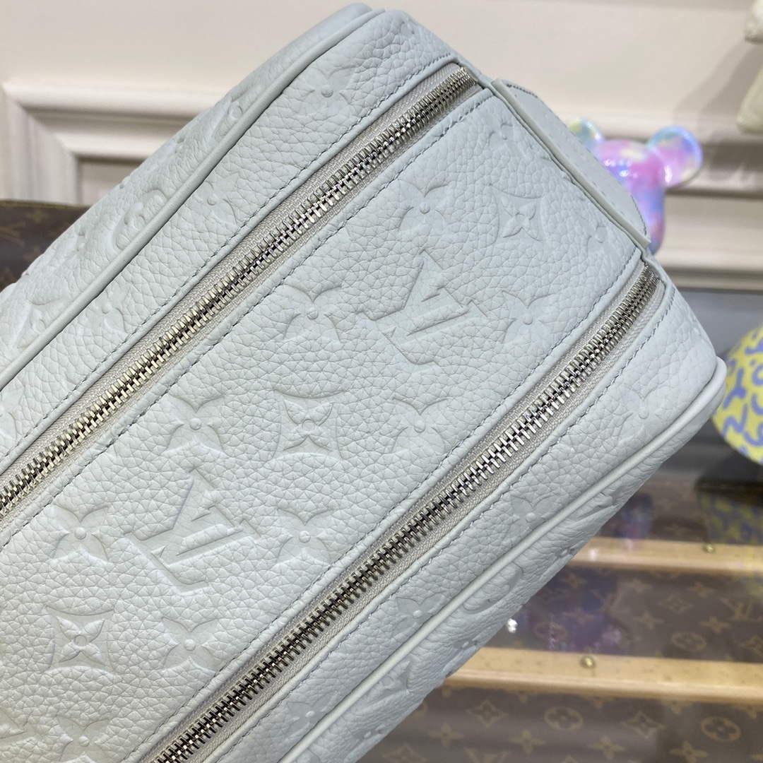 LV M82576 Louis Vuitton Dopp Kit Bag Off-white - Image 5