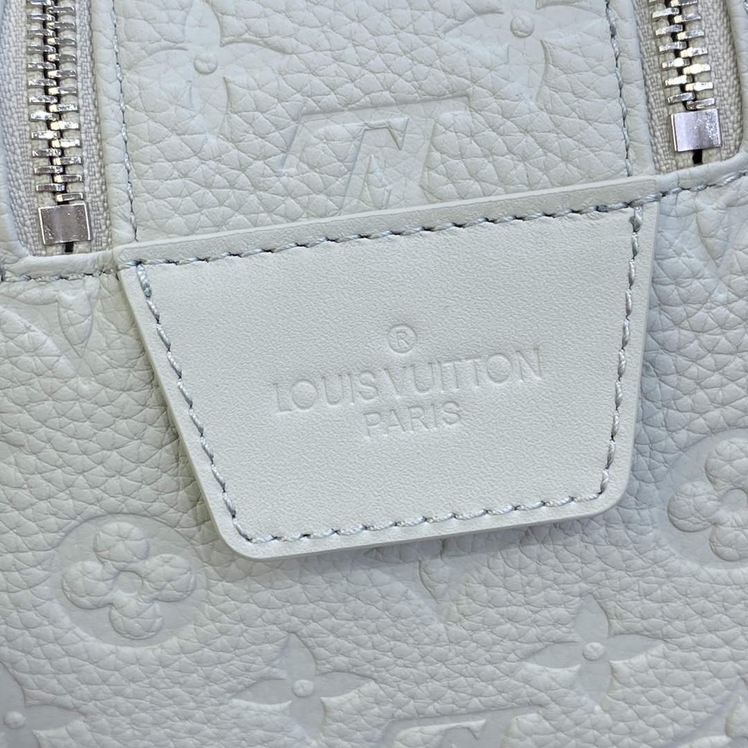 LV M82576 Louis Vuitton Dopp Kit Bag Off-white - Image 6