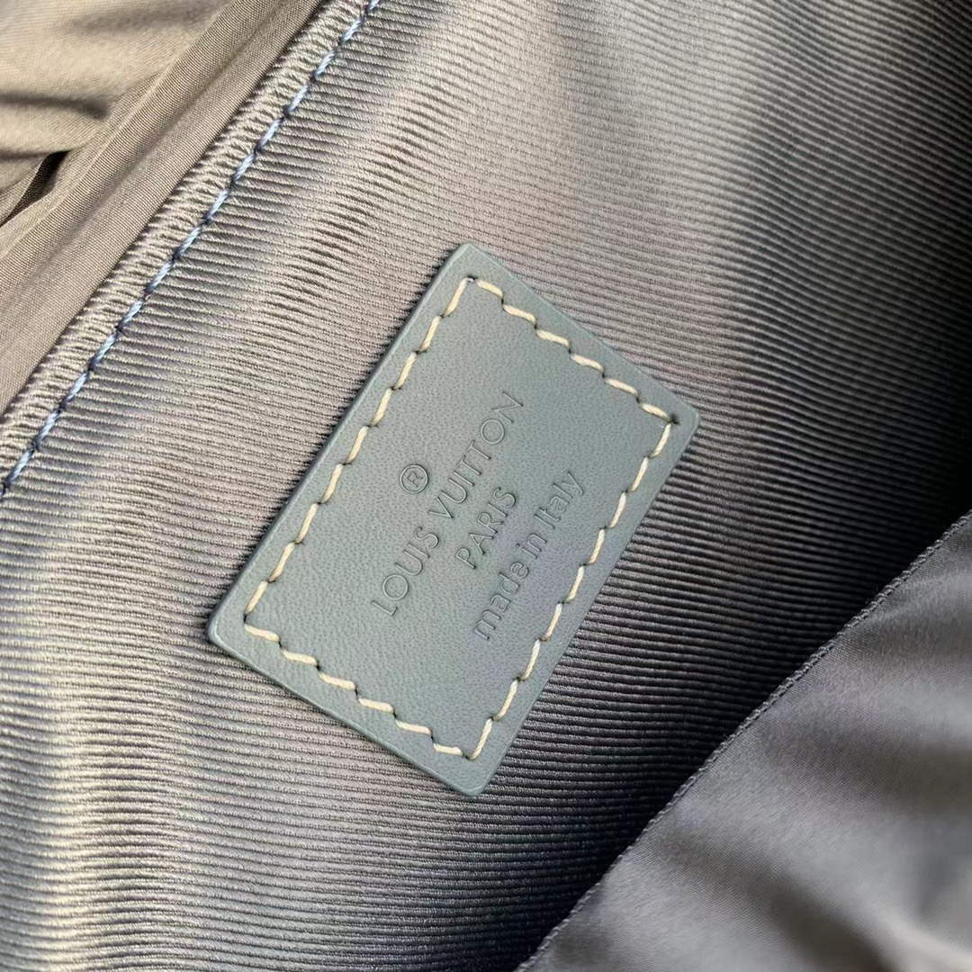 LV M22534 Louis Vuitton Montsouris Backpack - Image 8